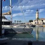 T2 Familial - 250 M Front De Mer, Plage, Seaquarium - Parking Privé - Bienvenue En Occitanie Le Grau-du-Roi