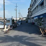Appartement T2 Familial - 250 M Front De Mer, Plage, Seaquarium - Parking Privé - Bienvenue En Occitanie Le Grau-du-Roi
