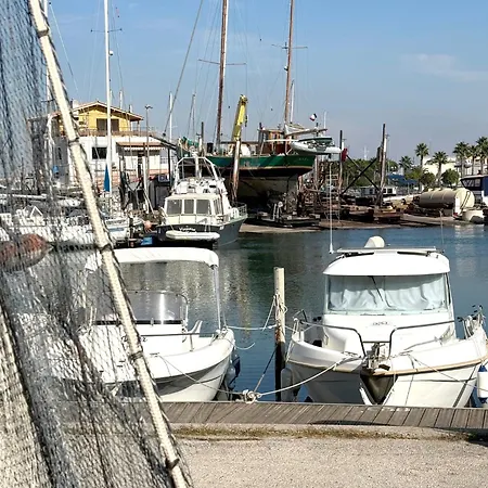 Cap Parenthese By L'avenue - T2 Familial - Proche Plage, Seaquarium - 2e Etage - Parking Prive Le Grau-du-Roi